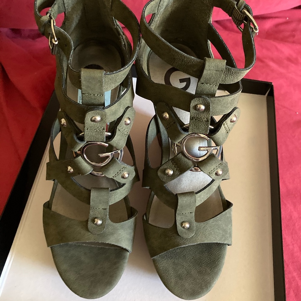 Womens G by GUESS Dodge Strappy Wedge Sandals, Medium green, size 8